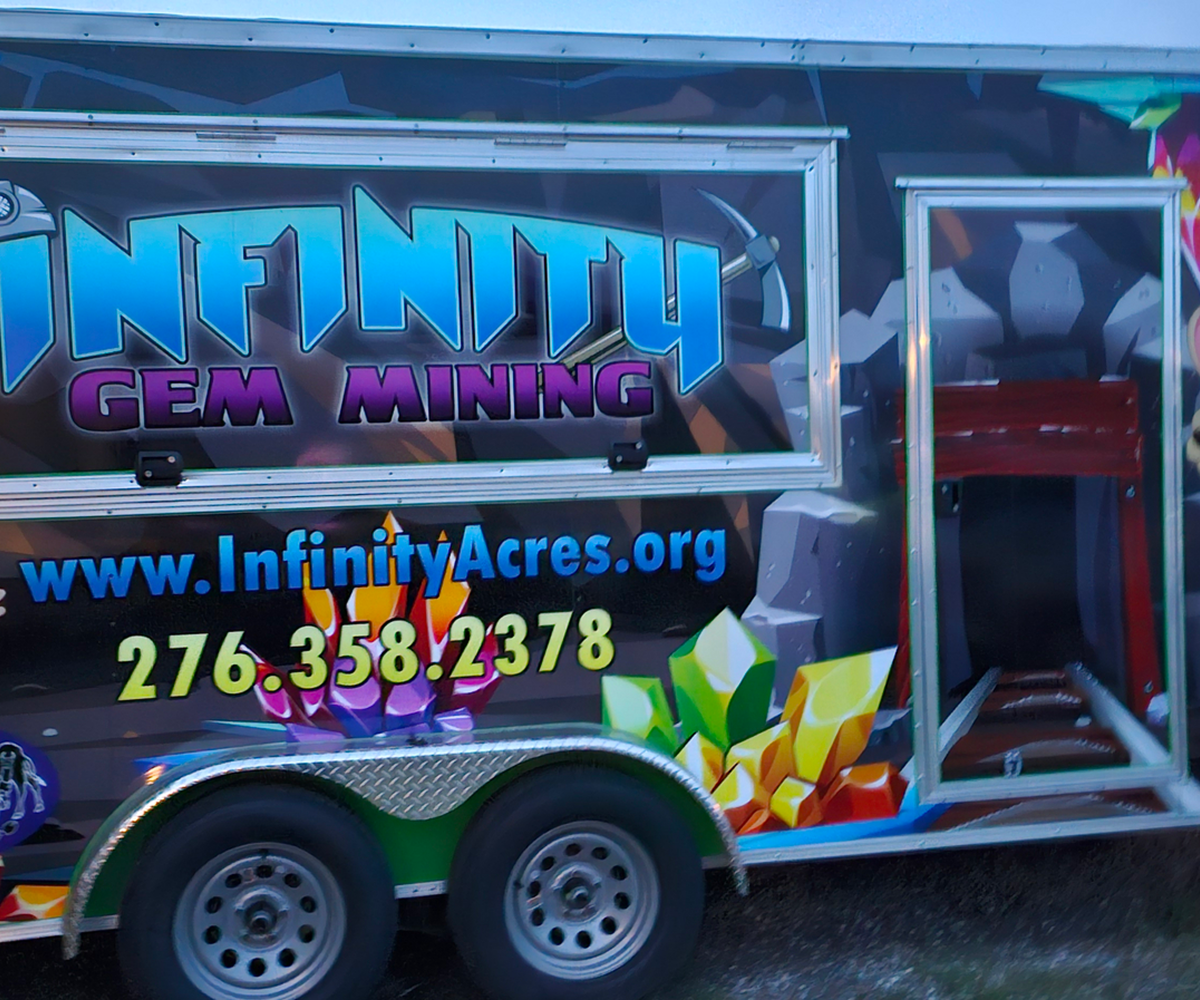 Infinity Gem Mining trailer graphics